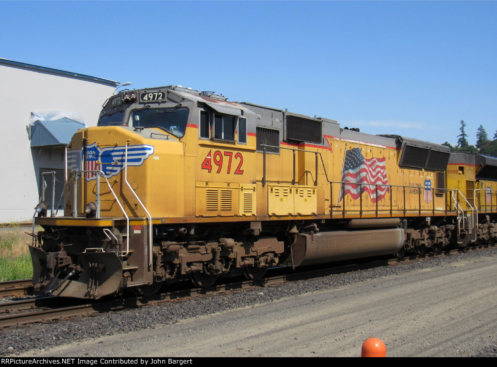 UP 4972 SD70M